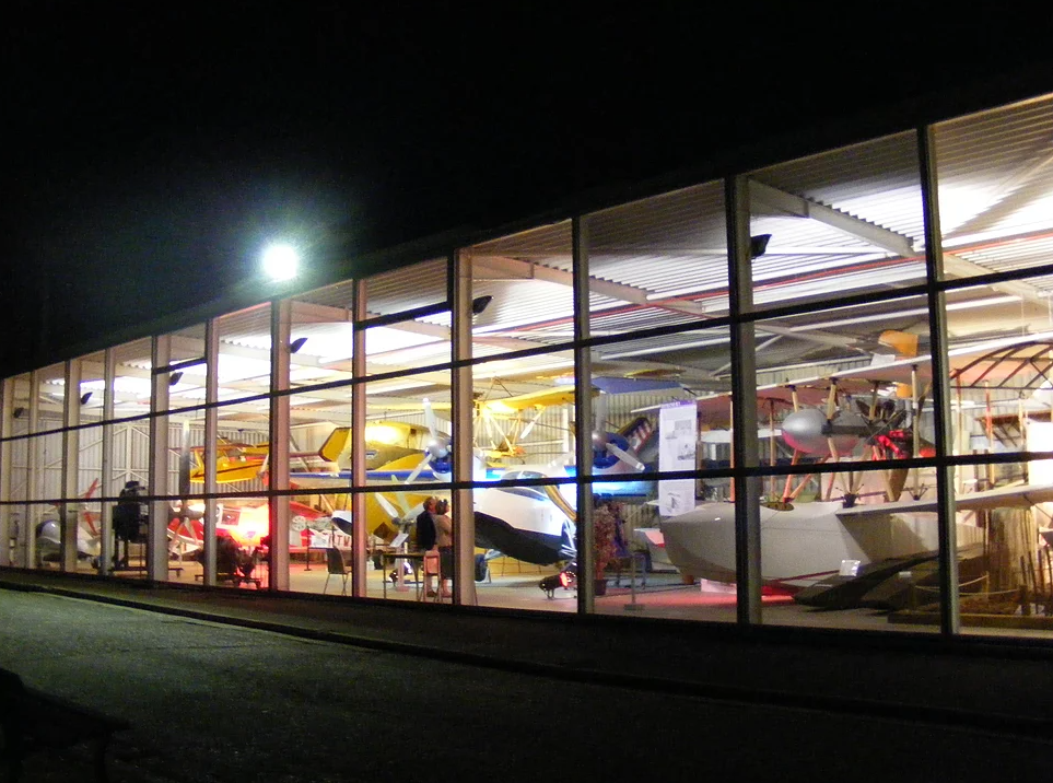 Hall of full-scale Seaplanes Musée de l'Hydraviation