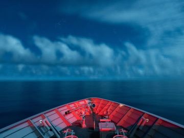 Le 23 mai, le musée change de dimension 🌙
Pour la Nuit des Musées, découvrez l'expo « 400 ans de Marine : entre ciel et mer » lors d'une 𝐢𝐧𝐚𝐮𝐠𝐮𝐫𝐚𝐭𝐢𝐨𝐧...
